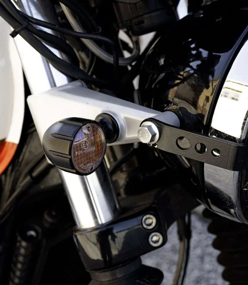 Adattatori Frecce Anteriori M8 per Interceptor e Continental GT 650