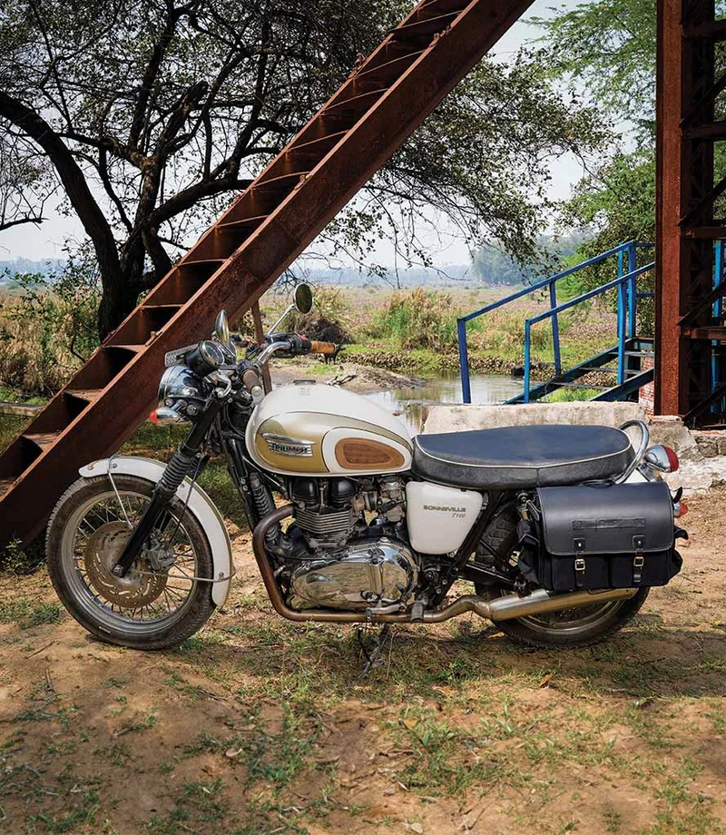 Coppia di Borse Expedition Nere con Telai per Bonneville (fino 2015)