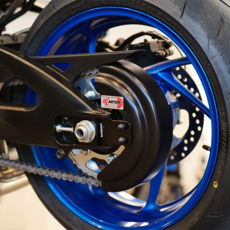 SUZUKI GSX-S 1000 GX – Satin-SCHWARZer Kettenschutz