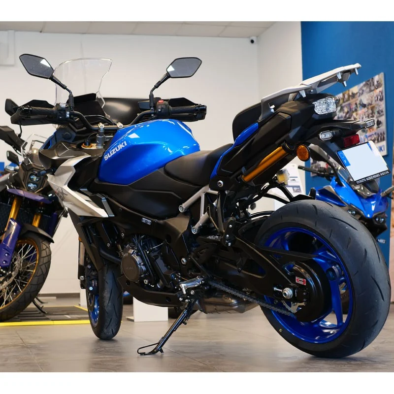SUZUKI GSX-S 1000 GX – Satin-SCHWARZer Kettenschutz