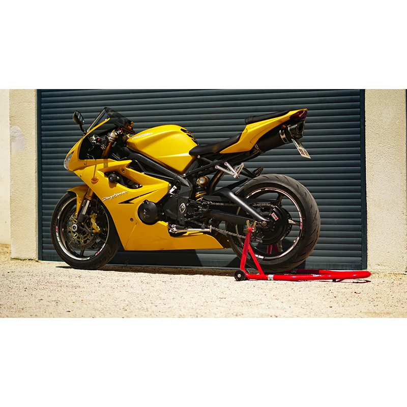 Triumph Daytona 675 und 675 R von 2013 bis 2016 – Satin-SCHWARZer Kettenschutz