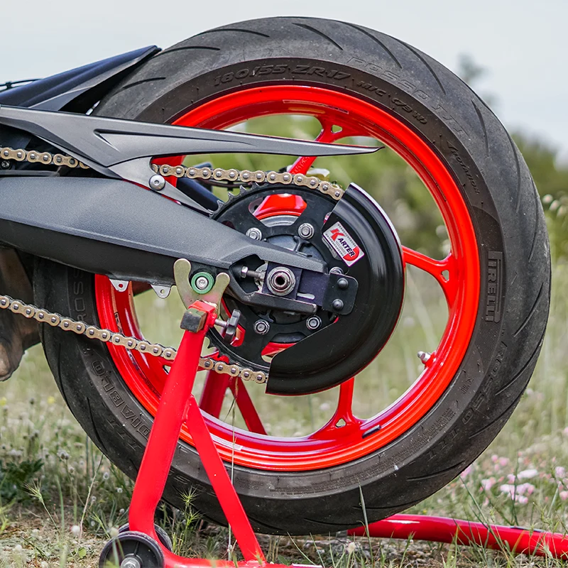 Triumph Street Triple 765 S/R/RS – Satin SCHWARZer Kettenschutz