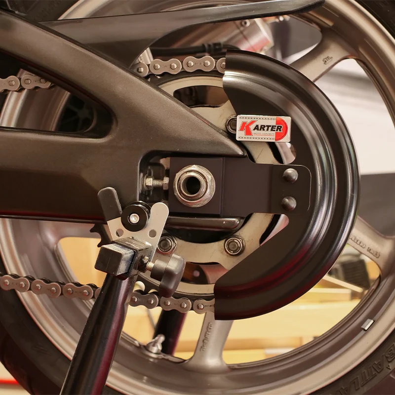 Yamaha FAZER 1000 ab 2006 – satinierter schwarzer Kettenschutz