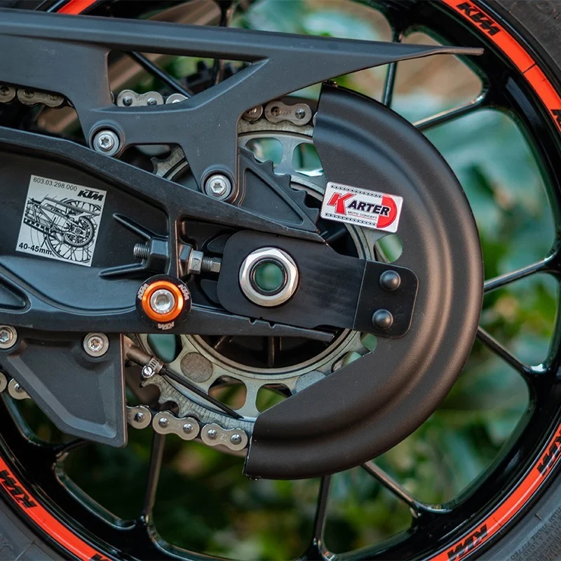 KTM 1050 ADVENTURE – Satin SCHWARZer Kettenschutz