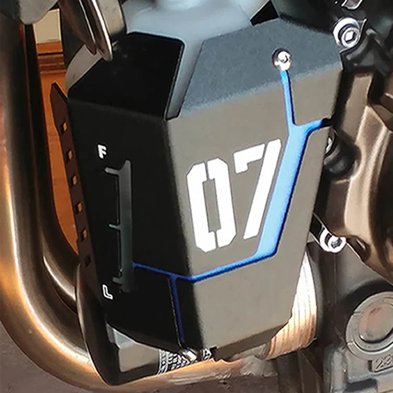 Radiator Coolant Recovery Tank Guard Reservoir Cover For Yamaha MT-07/FZ07 14-21