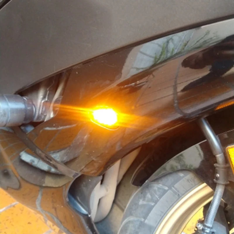 LED Turn Signals Front Mini Indicator For Yamaha YZF-R1 02-08,R6 03-14,R6S 06-09