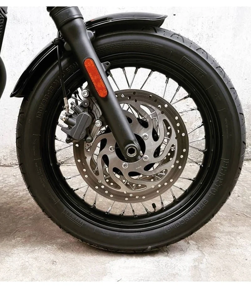 Parafango Anteriore per Triumph dal 2016 Duckbill con finitura Nero Lucido