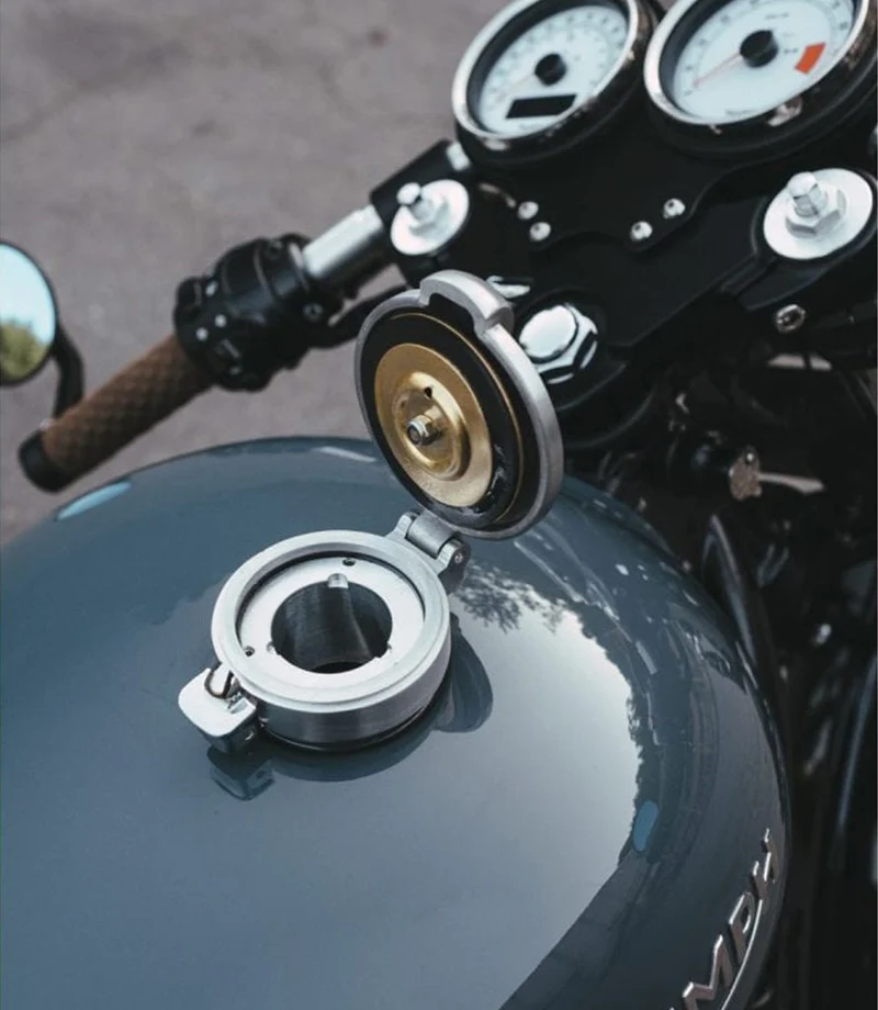Tappo Monza per Triumph con Finitura Spazzolata