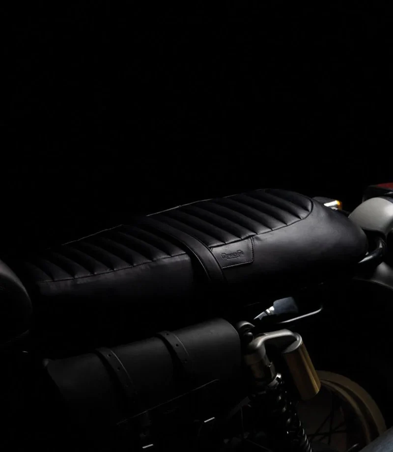 Sella per Interceptor / GT 650 in Pelle Nera