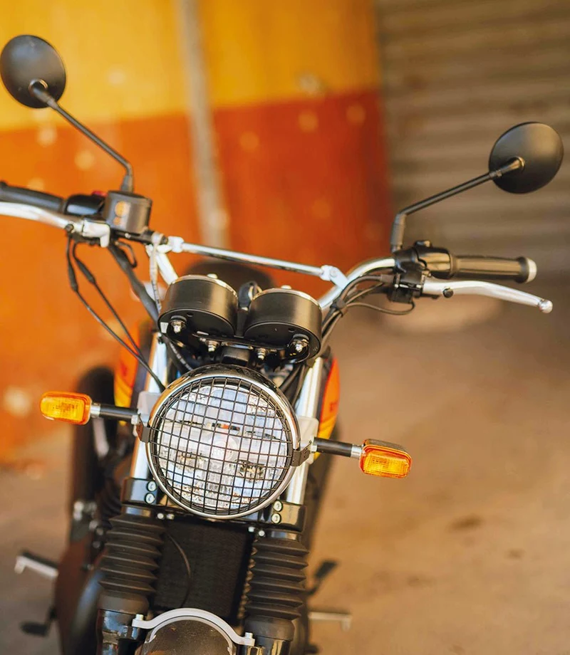 Griglia Faro per Royal Enfield e Triumph - Cafe Twin