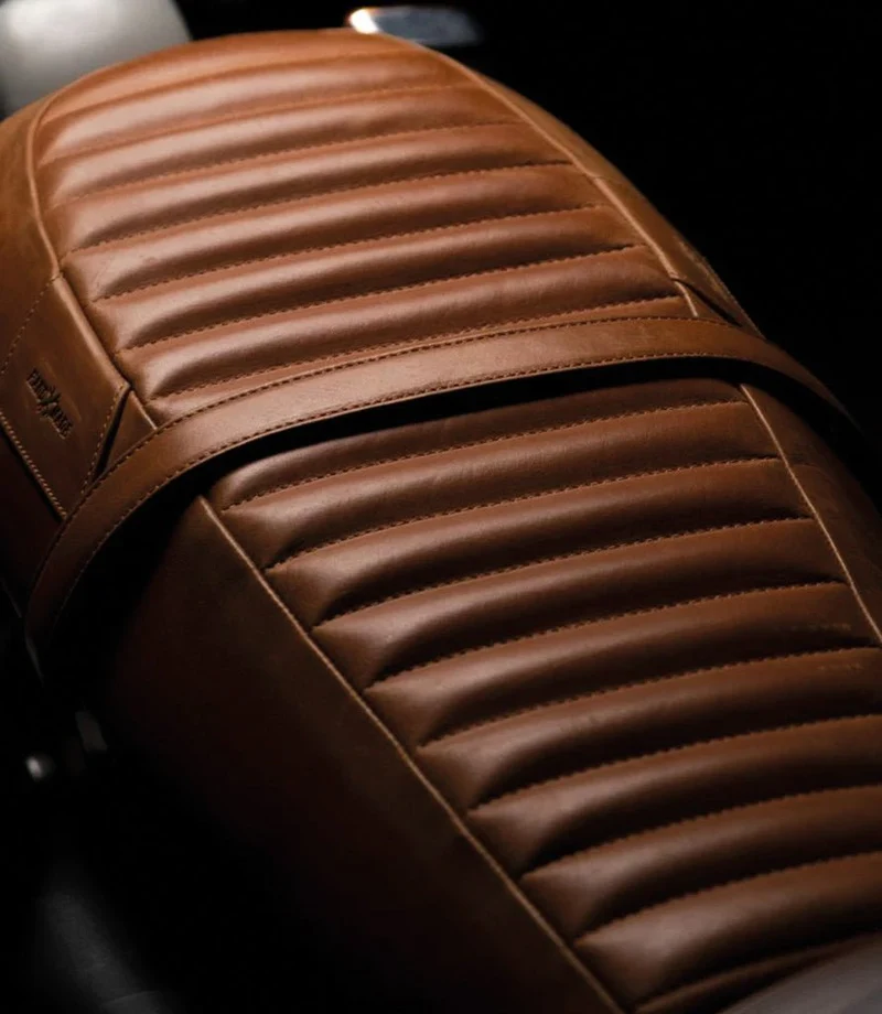 Sella per Interceptor / GT 650 in Pelle Marrone Vintage Tan