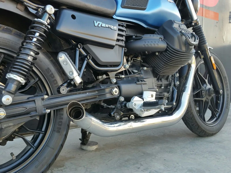 Scarico per Moto Guzzi V7 III - Hot Rod - Mass
