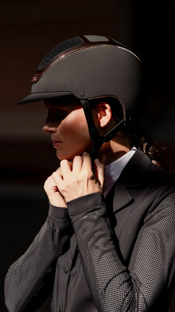 Riding Helmet Dogma Chrome Black/Everyrose