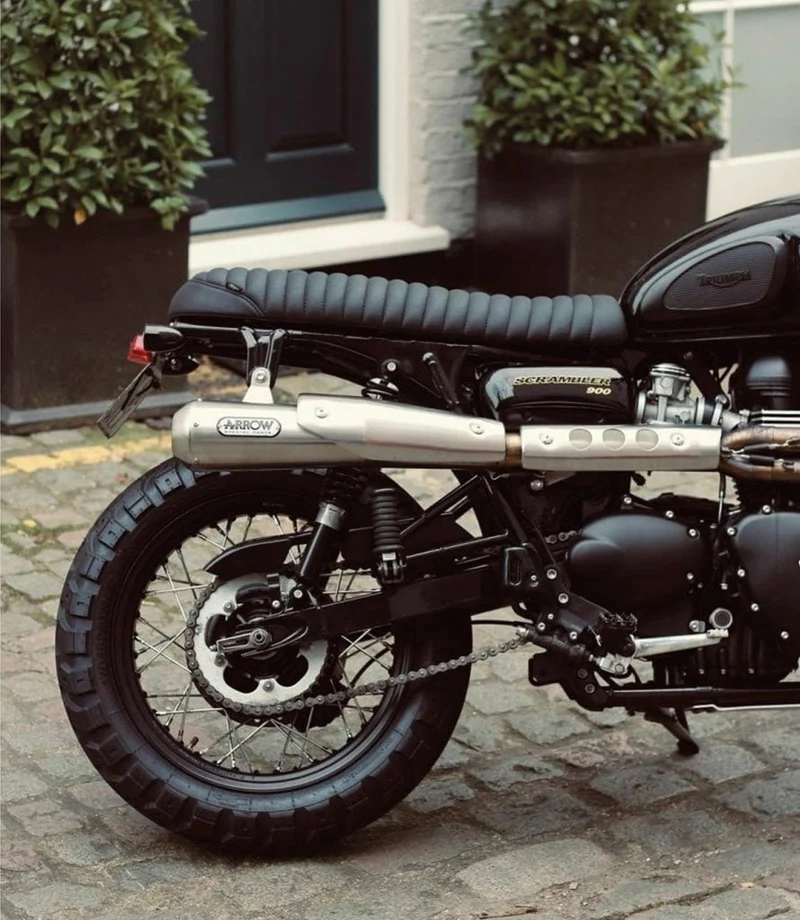 Sella Slim Biposto per Triumph dal 2001 al 2015 - Nera