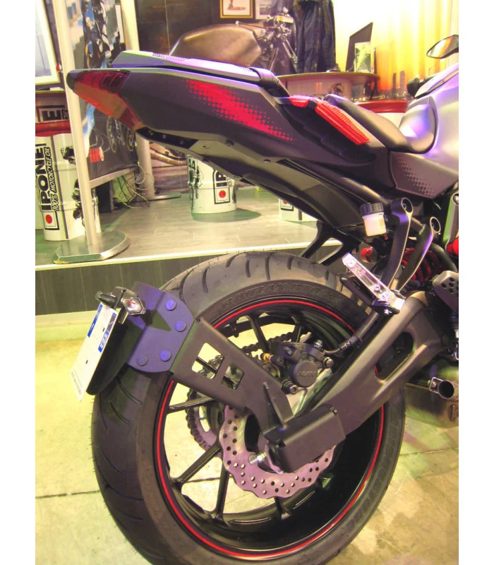 Yamaha MT07 Radspülplattenhalterung