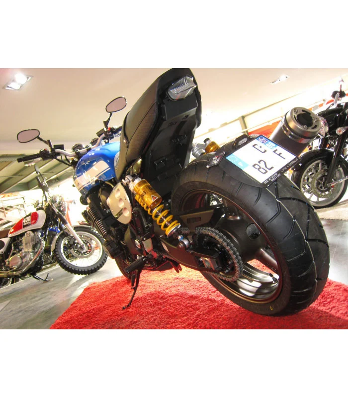 Yamaha XJR 1300 Racer Radspülplattenhalterung