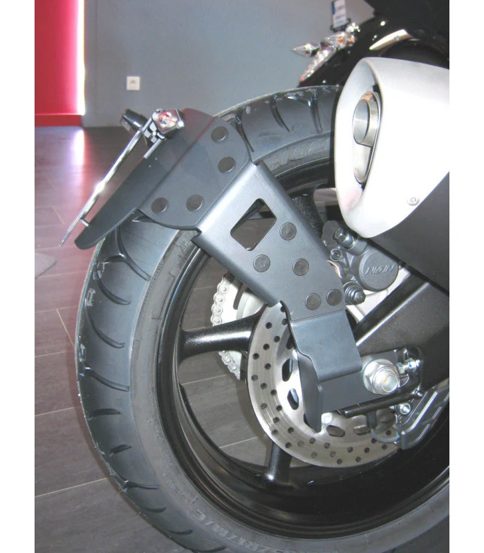 Yamaha FZ8 Radspülplattenhalterung