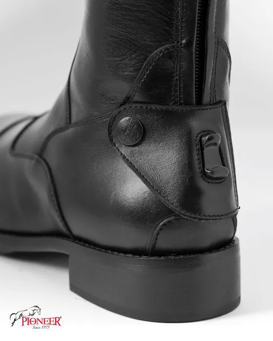 Boots Artemide