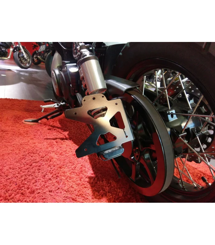 Yamaha SCR 950 Seitenplattenhalter