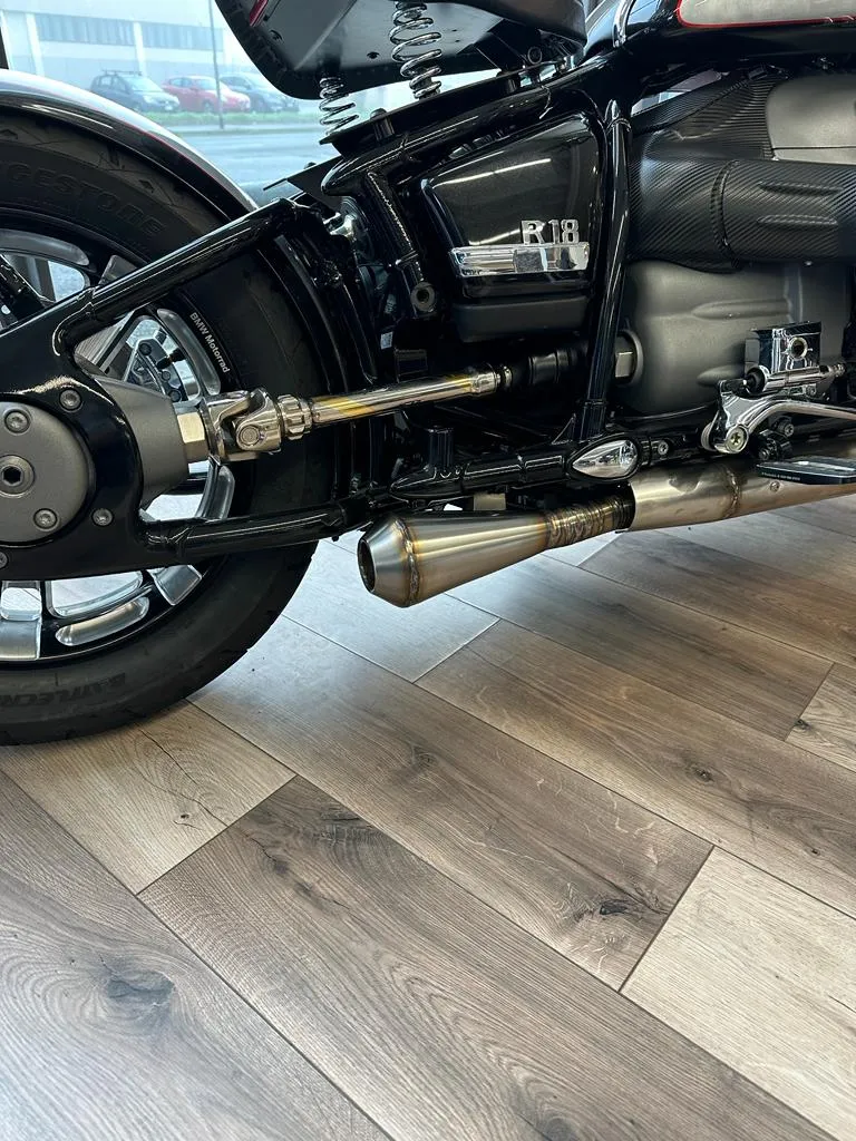 Paar Megaphon-Schalldämpfer aus Edelstahl BMW R18