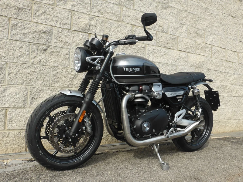 MASS "Hot Rod" Auspuff Triumph Speed ​​Twin