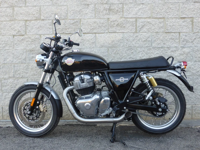 Auspuff "Hot Rod" Royal Enfield Interceptor/ continentalund GT 650