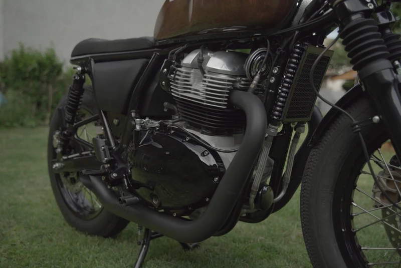 Auspuff "Hot Rod" Royal Enfield Interceptor/ continentalund GT 650