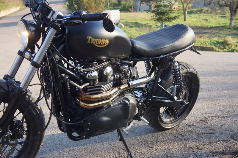 Bonneville "Monster" Auspuff / Scrambler /Thruxton