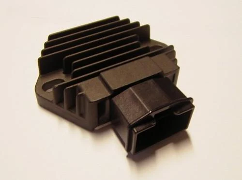 Adaptiver Spannungsregler HONDA