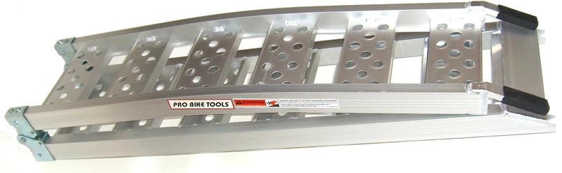 Belastungsgewicht der Aluminiumrampe: 300 kg