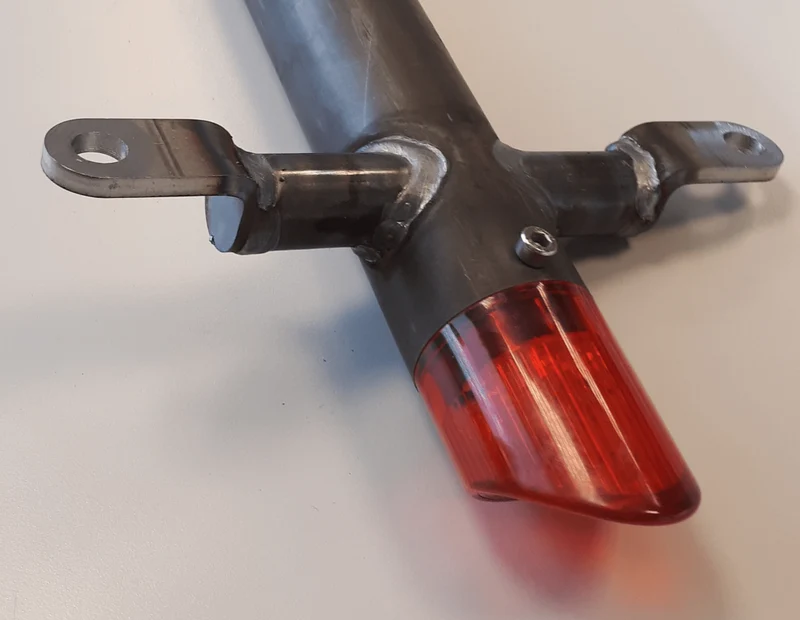 Rückschleife Bobber BMW mit Rücklicht