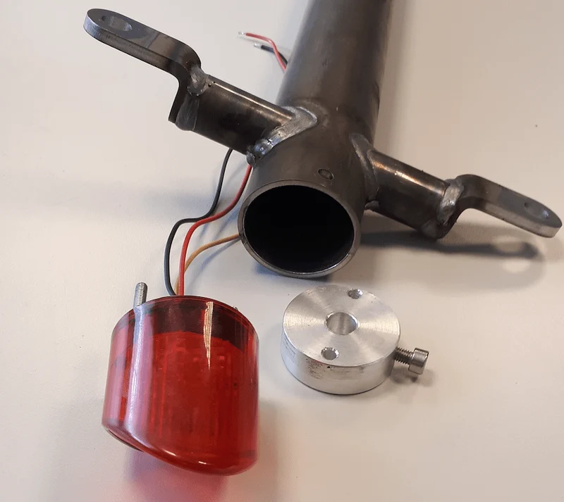 Rückschleife Bobber BMW mit Rücklicht