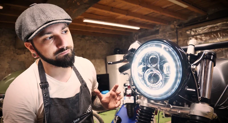 Voll-LED HALO G2 "Eclipse" Scheinwerfer