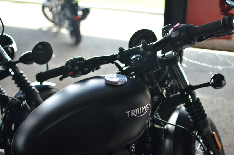 Tankdeckel Triumph Modell "Welle"