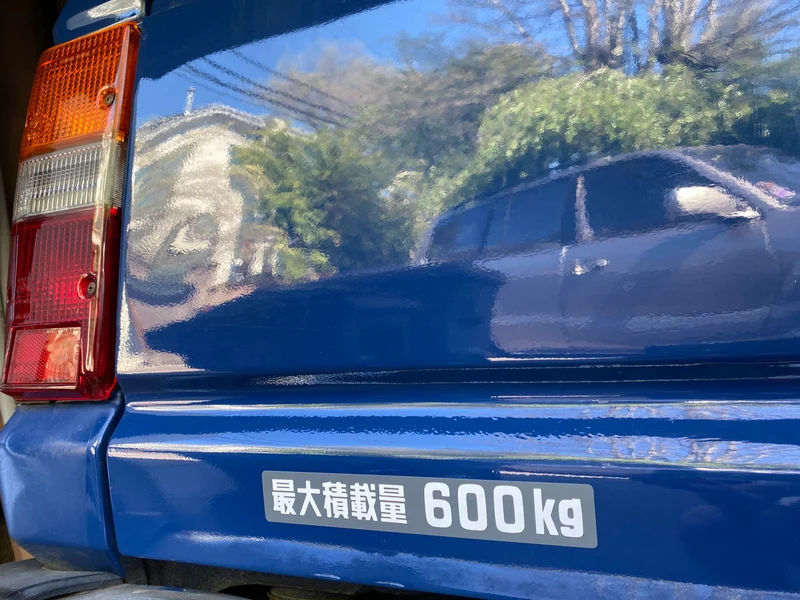 OEM cargo capacity decals 600kg