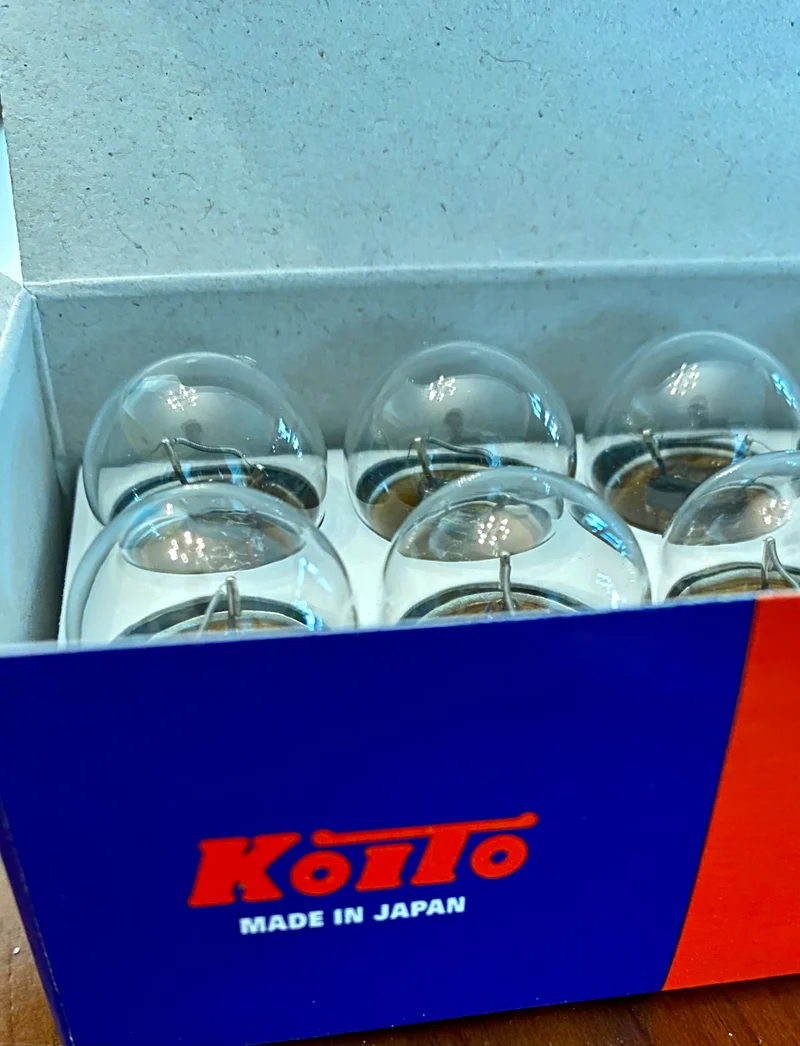 40 series Koito dash bulbs