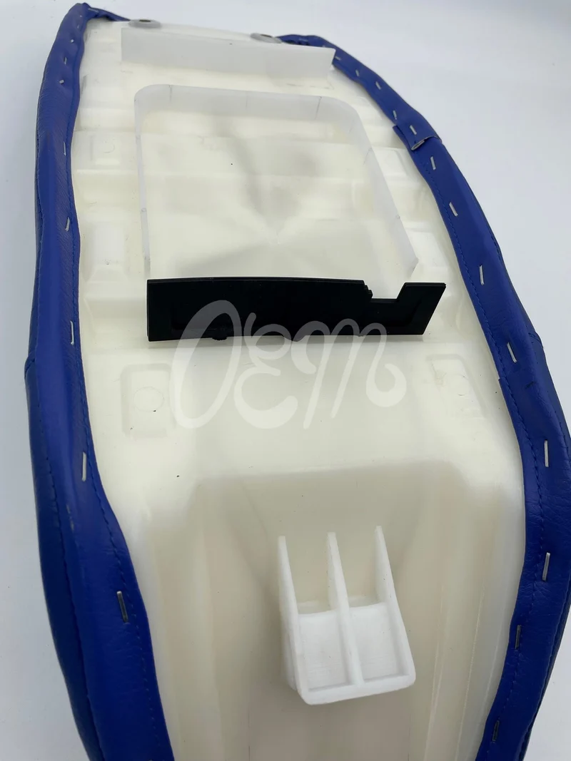 Kawasaki KX80 1987 Seat Assy P/N 53001-1493