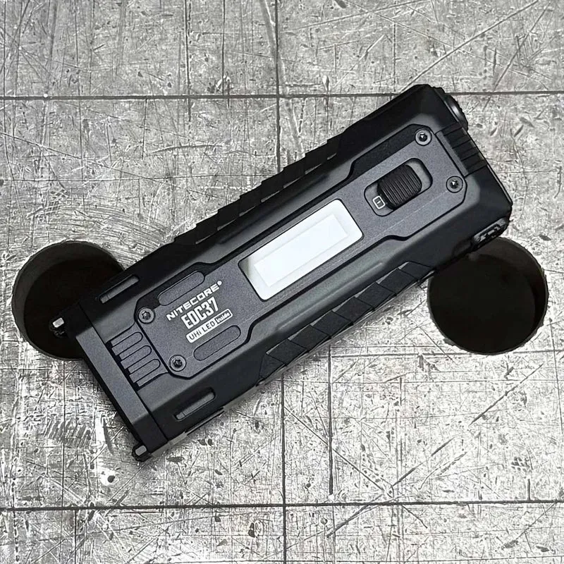 Nitecore EDC37 Taschenlampe