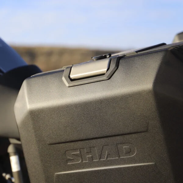SHAD TR36R TERRA MALETA LATERAL DERECHA BLACK EDITION