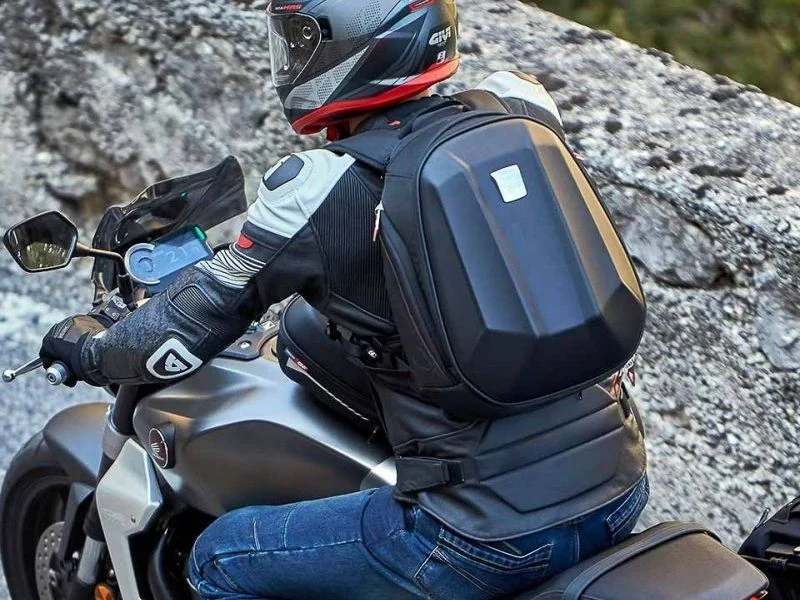 MOCHILA GIVI ST606