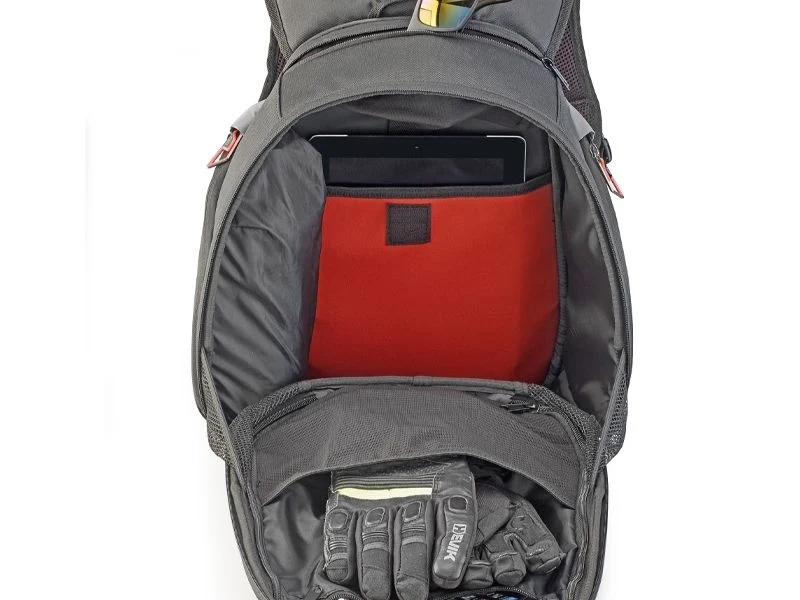 MOCHILA GIVI ST606
